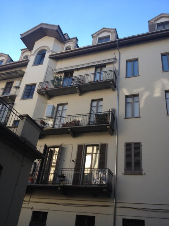 Mansarda In Vanchiglia Apartamento Turim Exterior foto